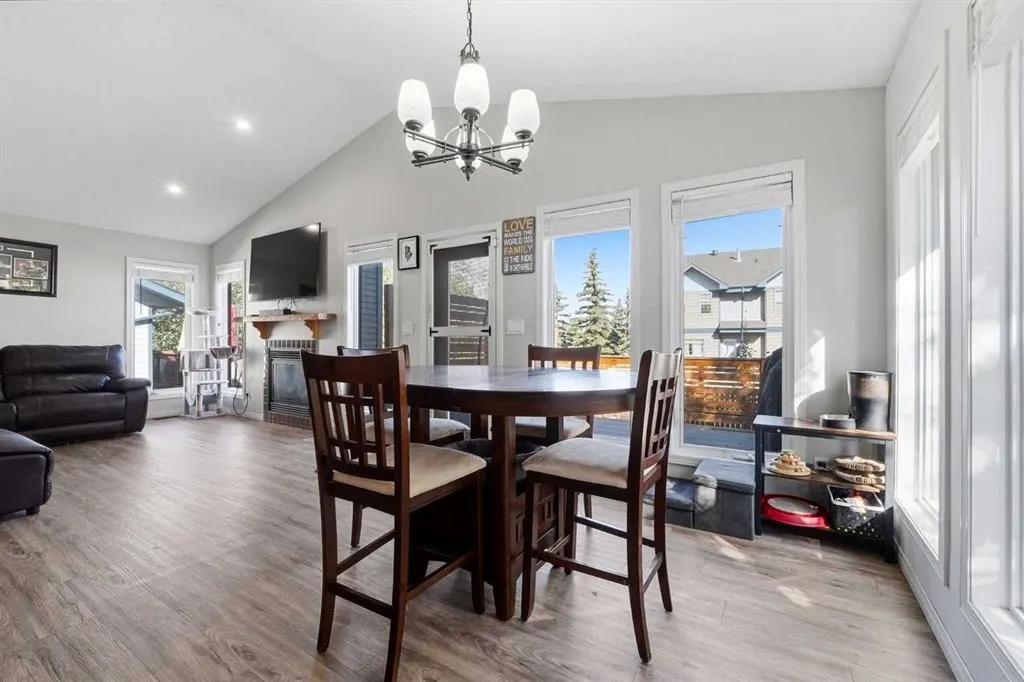 8 Irving Crescent