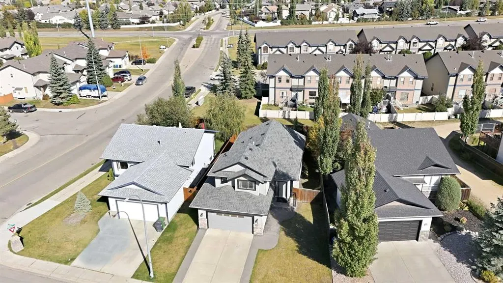 8 Irving Crescent