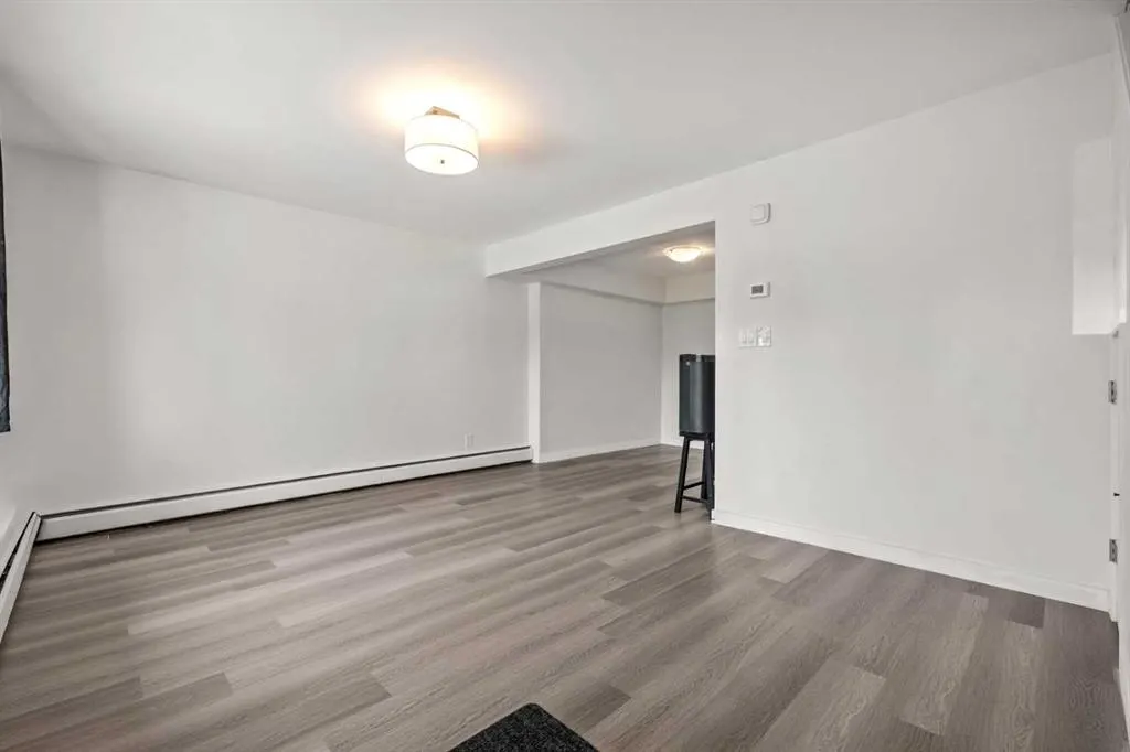 3809 45 Street SW #40