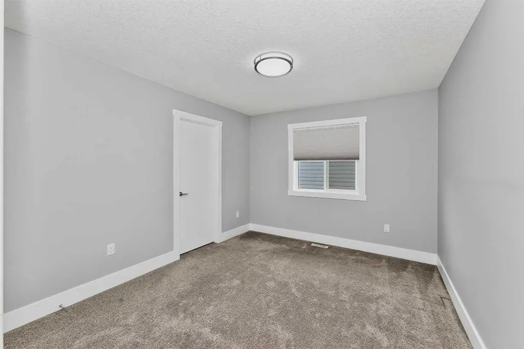 170 Kinniburgh Crescent