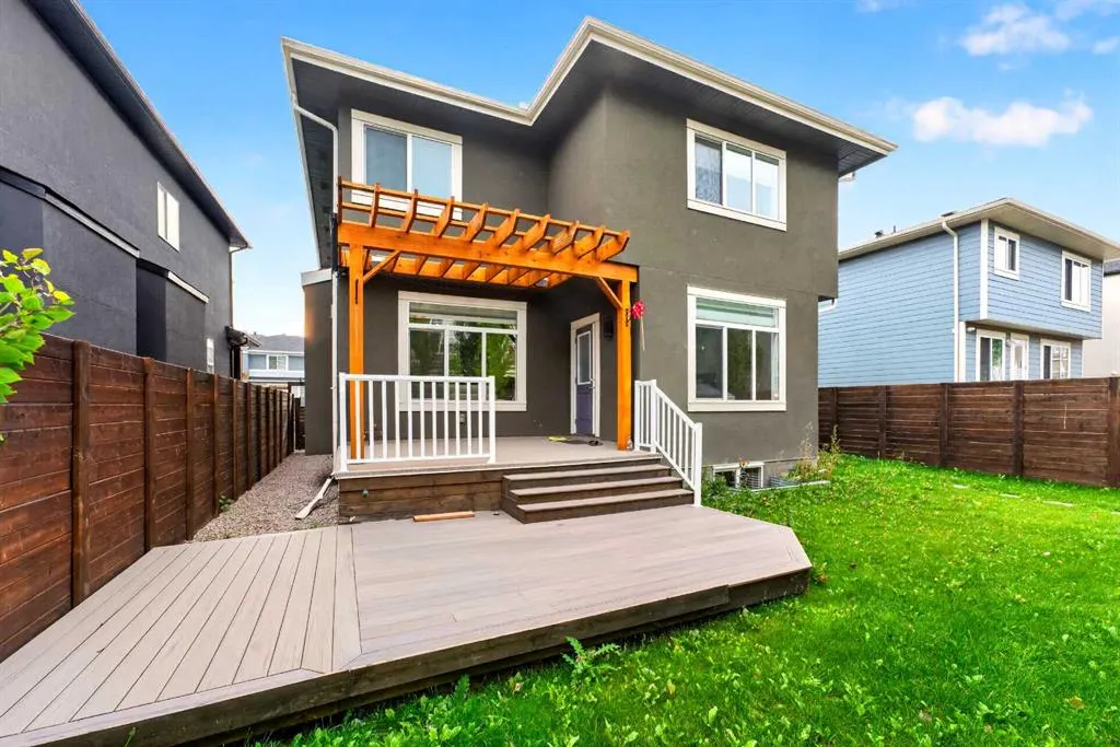 170 Kinniburgh Crescent