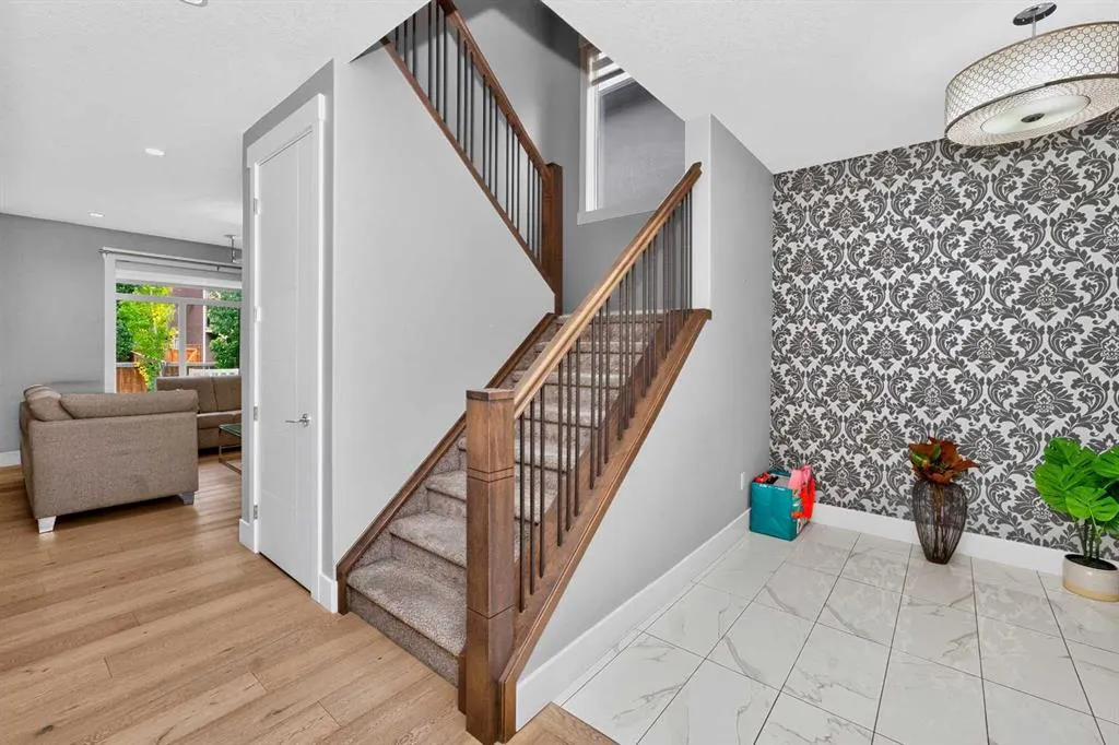 170 Kinniburgh Crescent