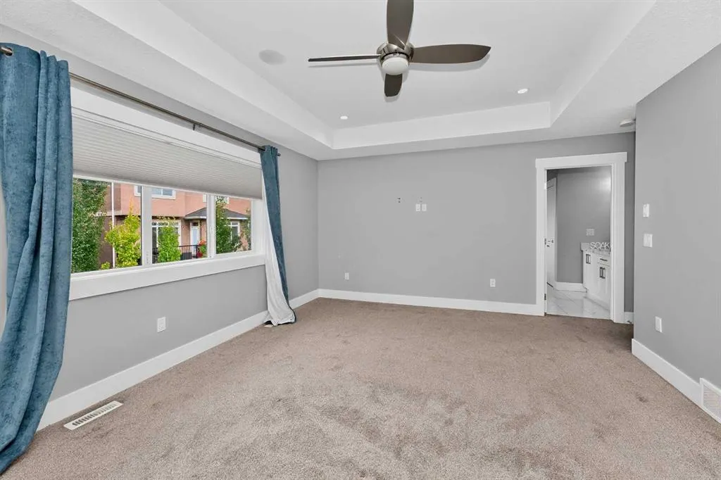 170 Kinniburgh Crescent