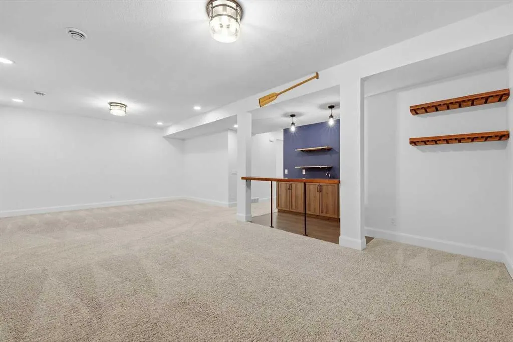 125 South Harmony Drive