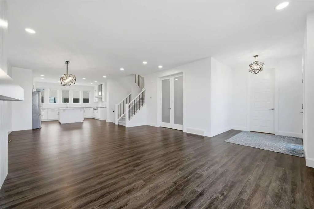 125 South Harmony Drive