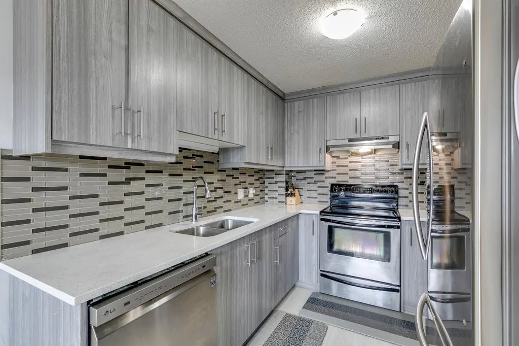 140 Templehill Drive NE