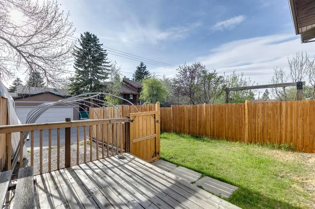 140 Templehill Drive NE