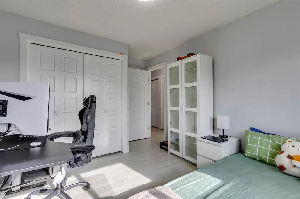 140 Templehill Drive NE