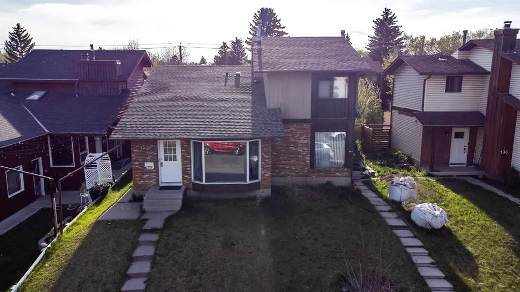 140 Templehill Drive NE