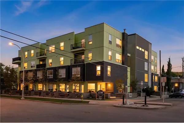 1740 9 Street NW
