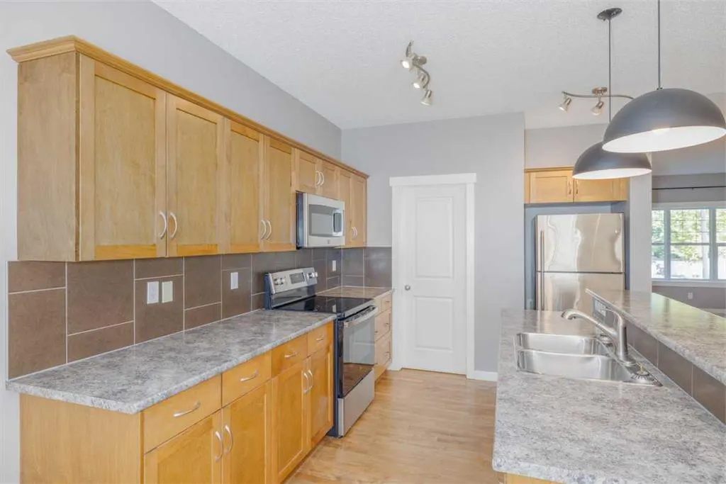 345 Mckenzie Towne Drive SE