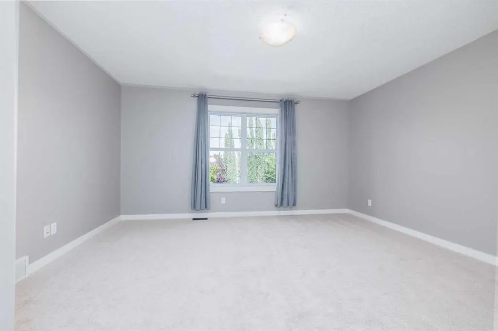345 Mckenzie Towne Drive SE
