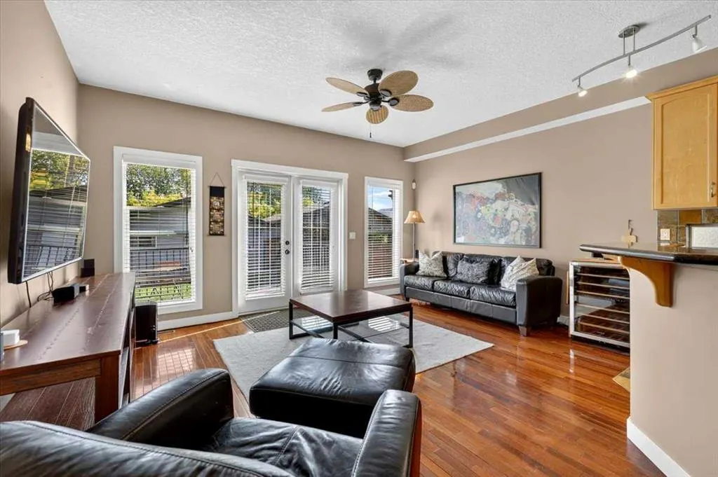 2506 17 Street SE
