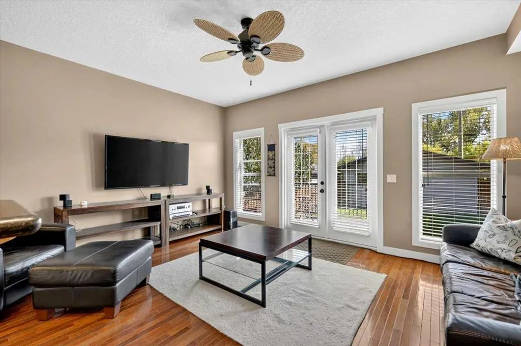 2506 17 Street SE