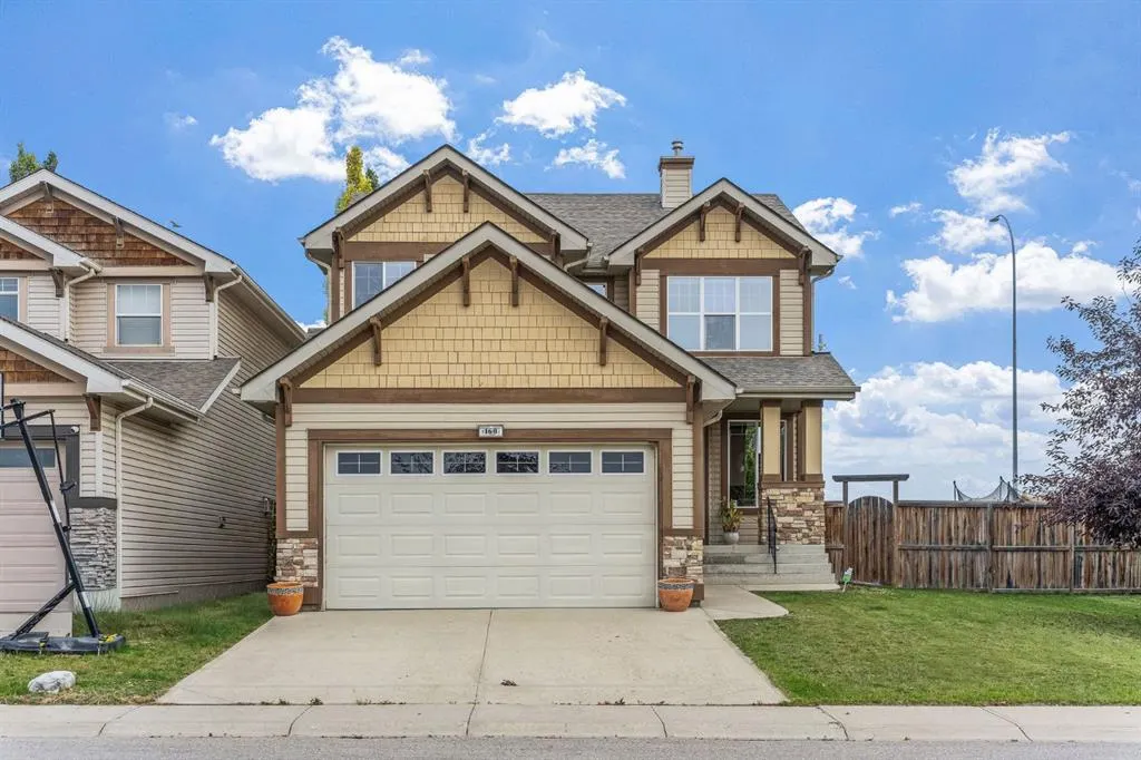 160 Royal Oak Heights NW