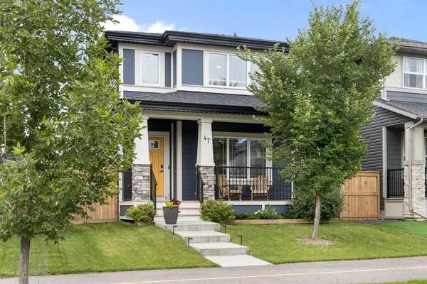47 Legacy Glen Way SE