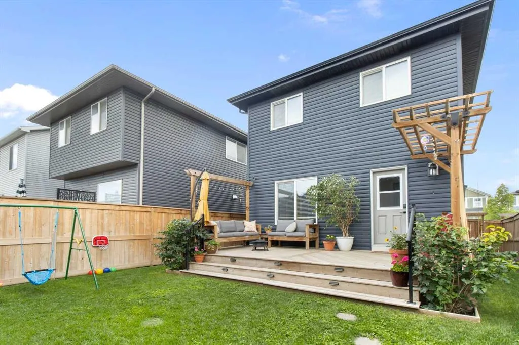 47 Legacy Glen Way SE