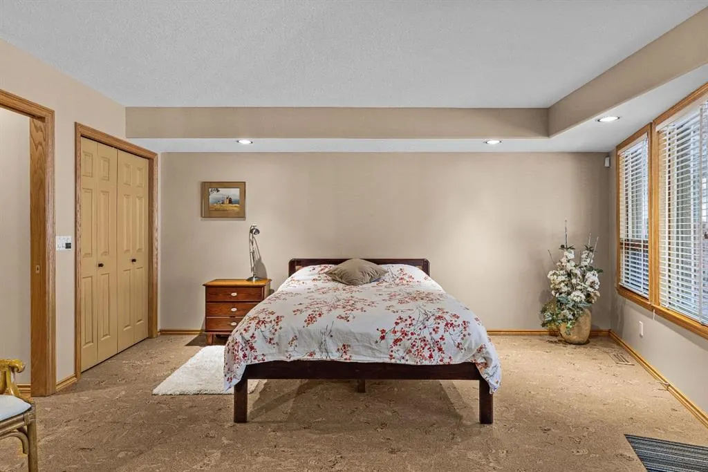 157B Rundle Crescent