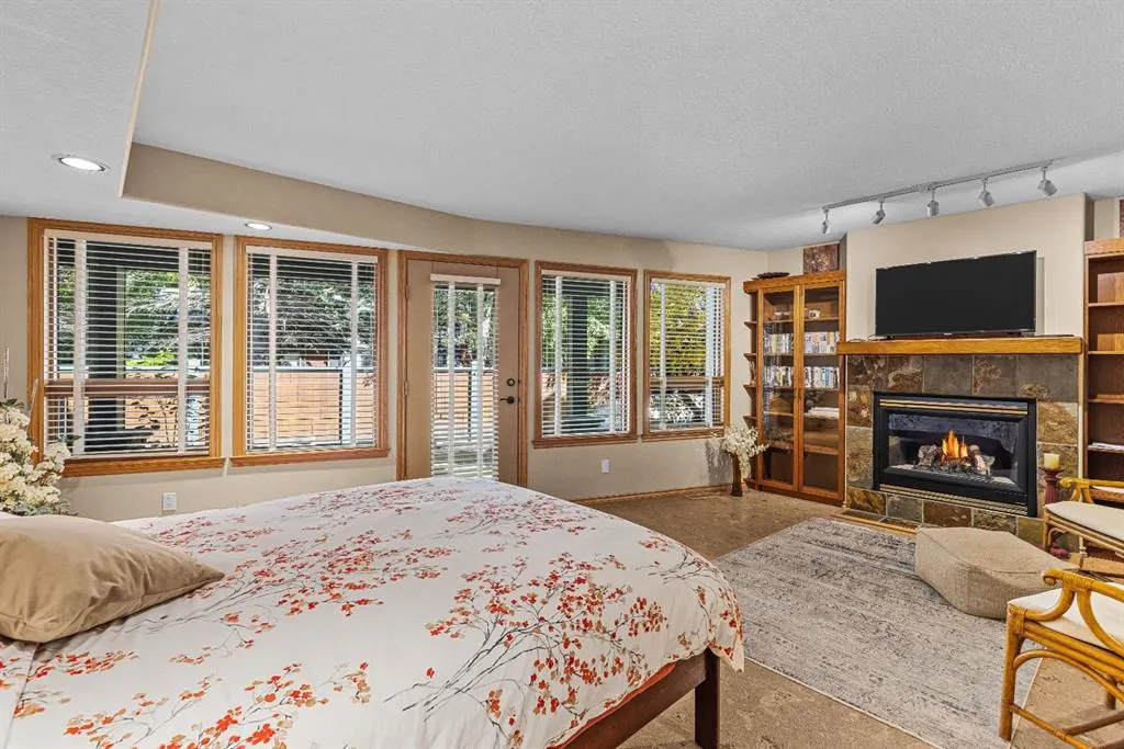 157B Rundle Crescent
