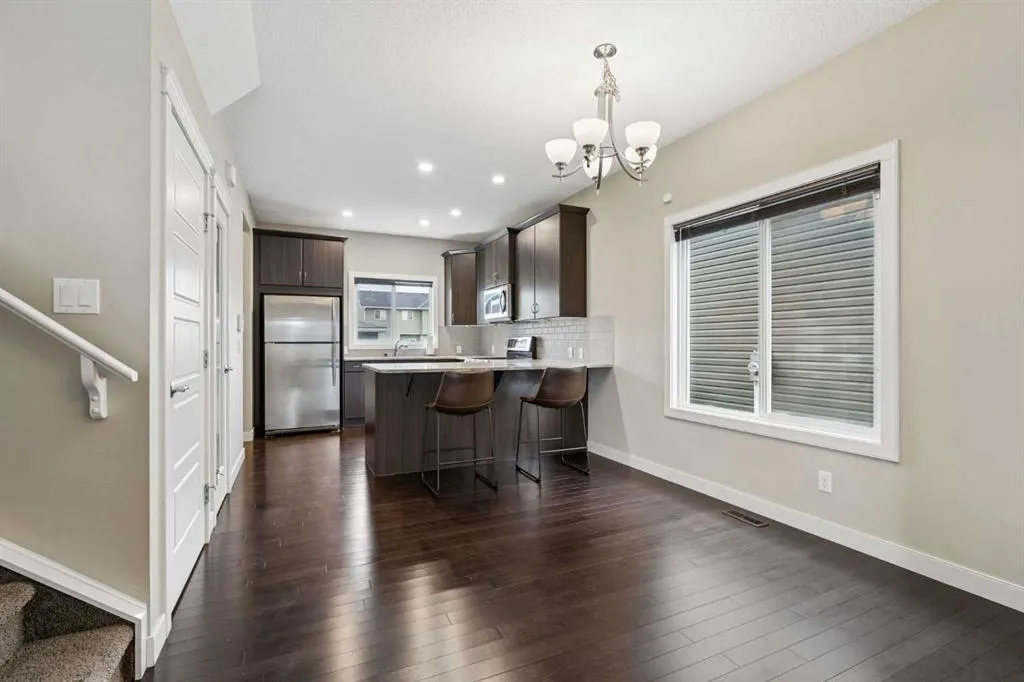 29 Redstone Common NE