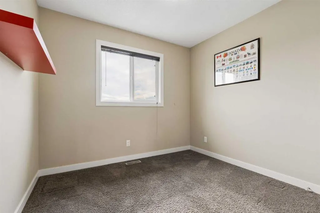 29 Redstone Common NE