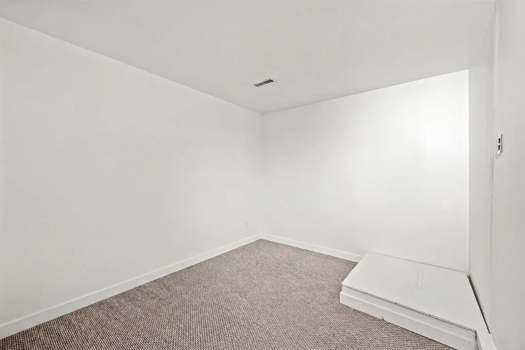 1307 Radisson Drive SE