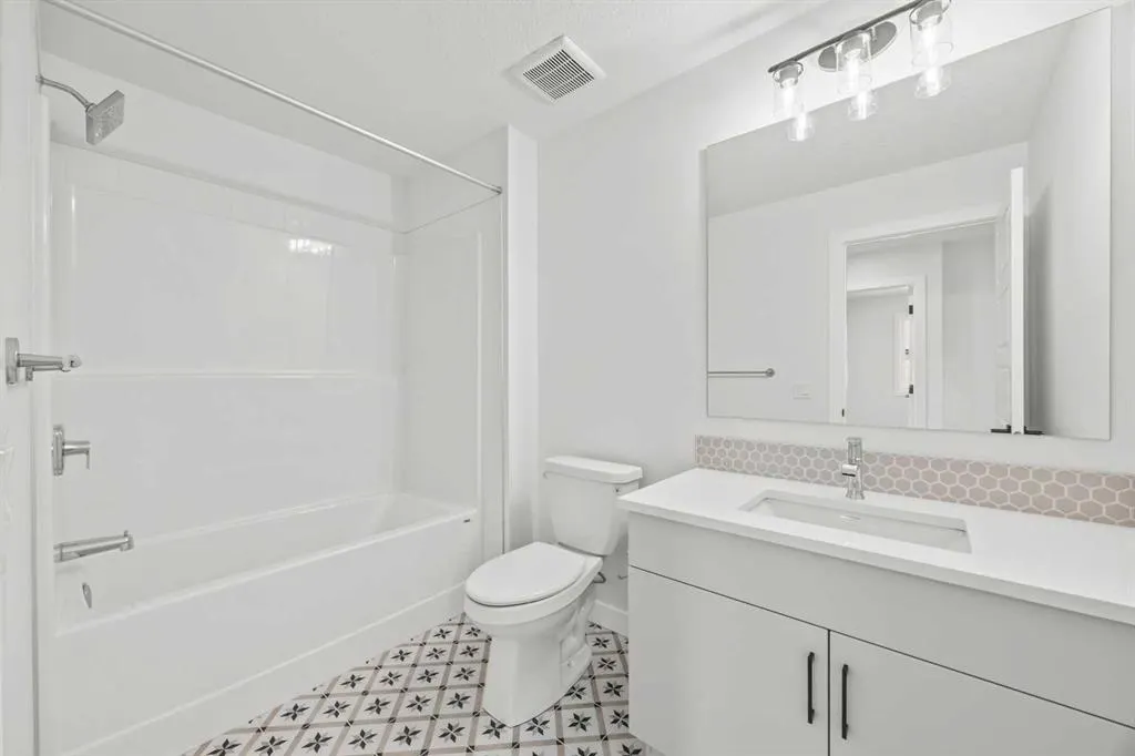 37 Sora Gardens SE