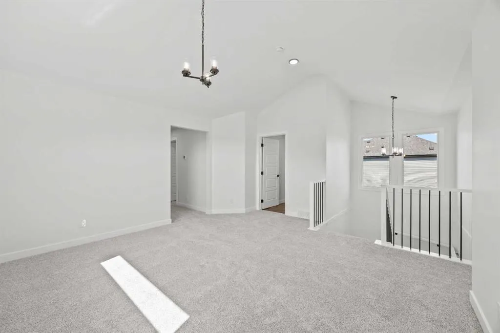 37 Sora Gardens SE