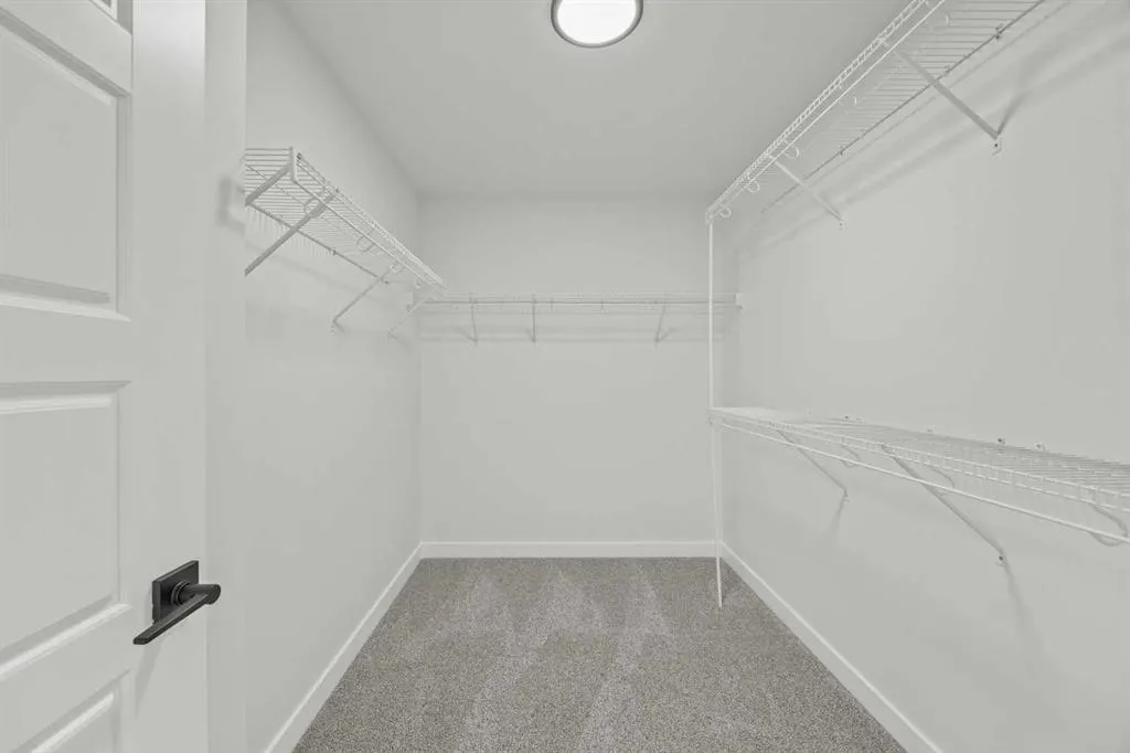 37 Sora Gardens SE