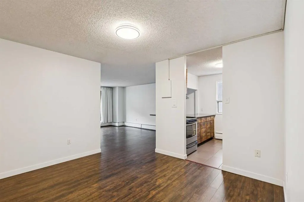 718 12 Avenue SW #306