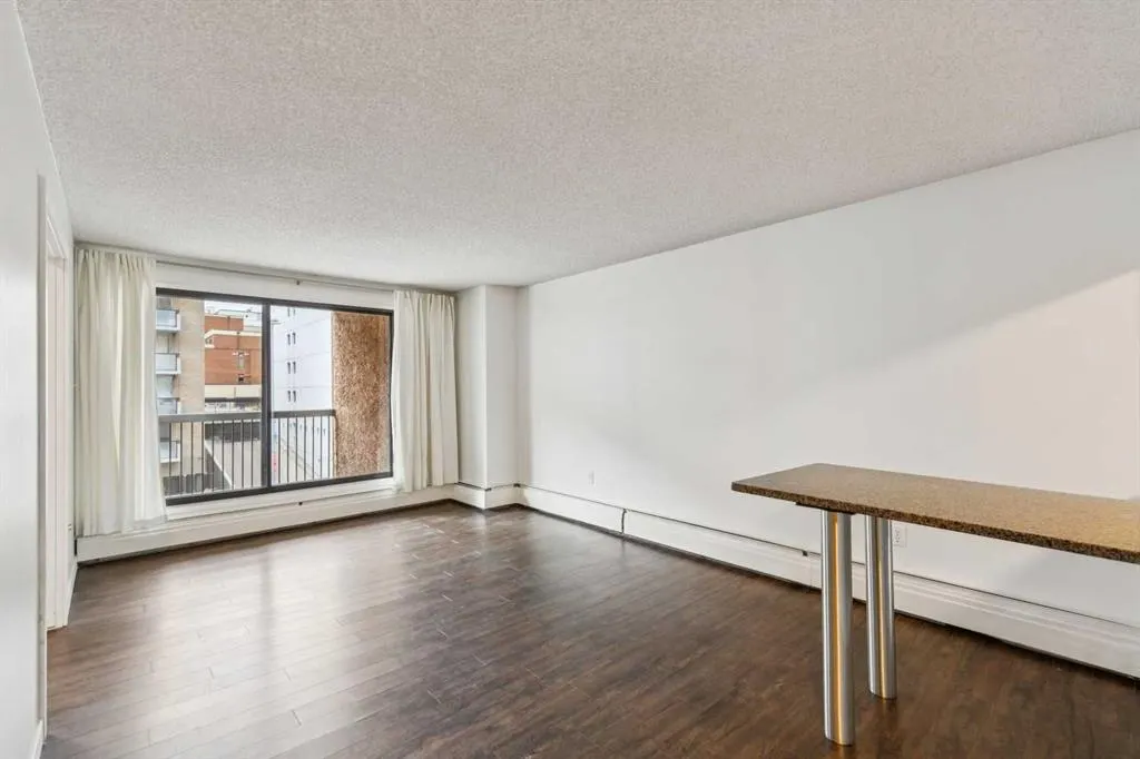 718 12 Avenue SW #306