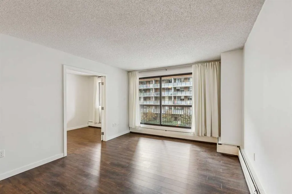 718 12 Avenue SW #306
