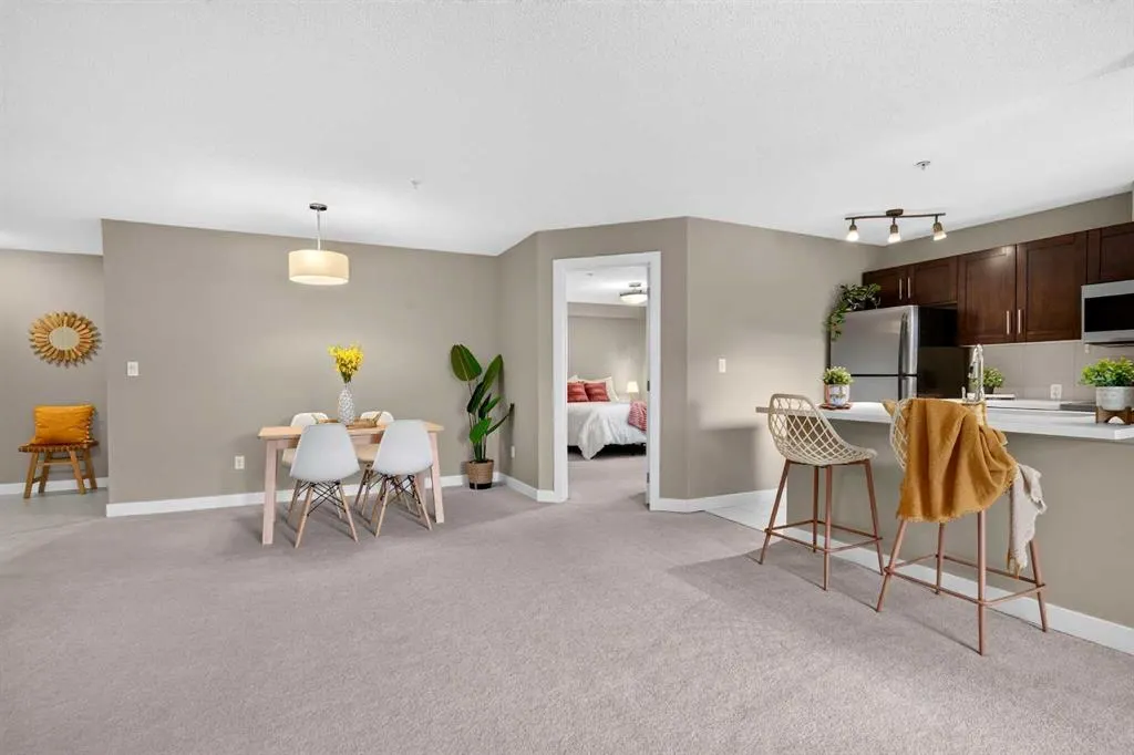 403 Mackenzie Way SW #2206