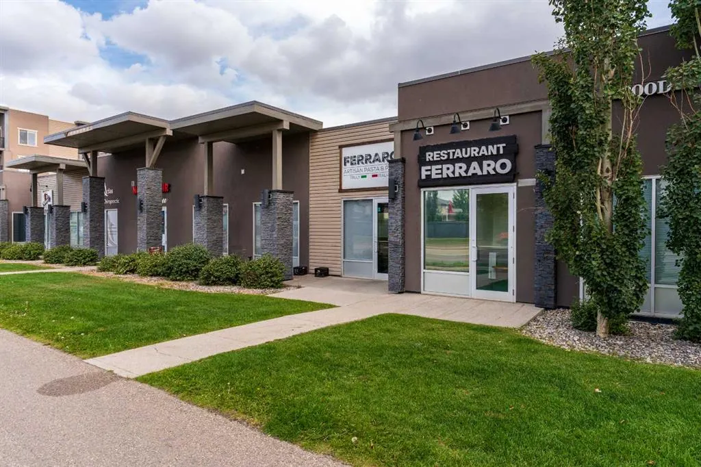 403 Mackenzie Way SW #2206