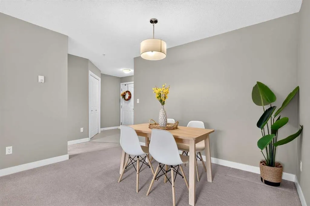 403 Mackenzie Way SW #2206