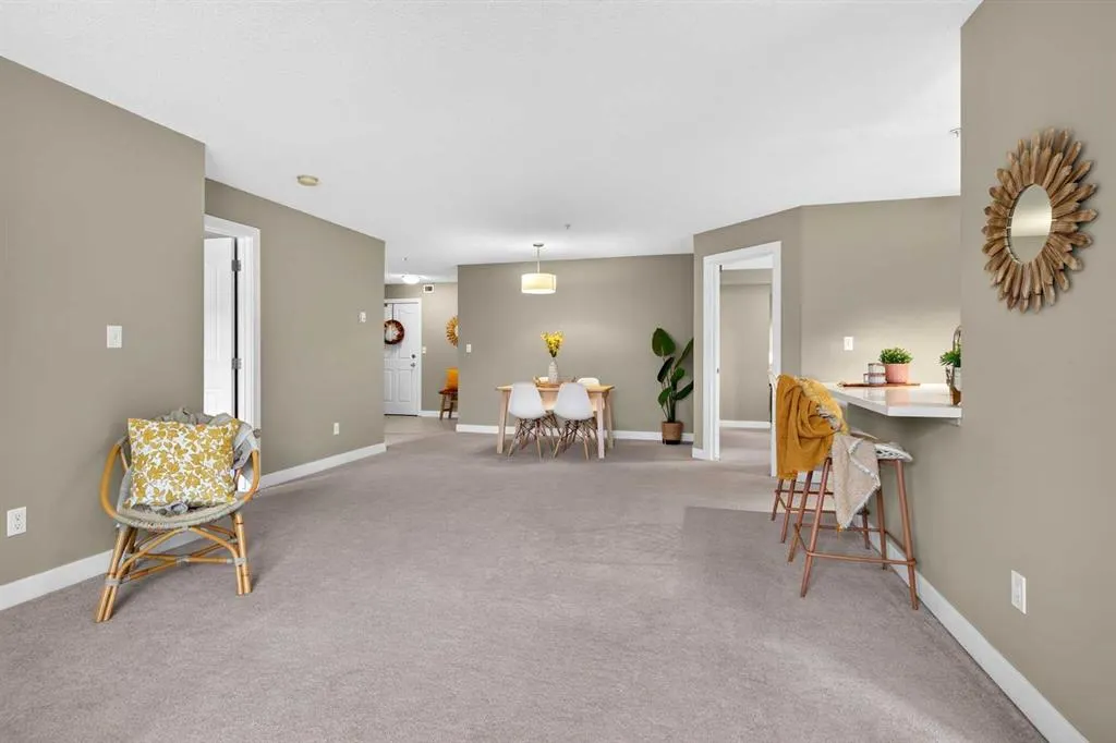 403 Mackenzie Way SW #2206