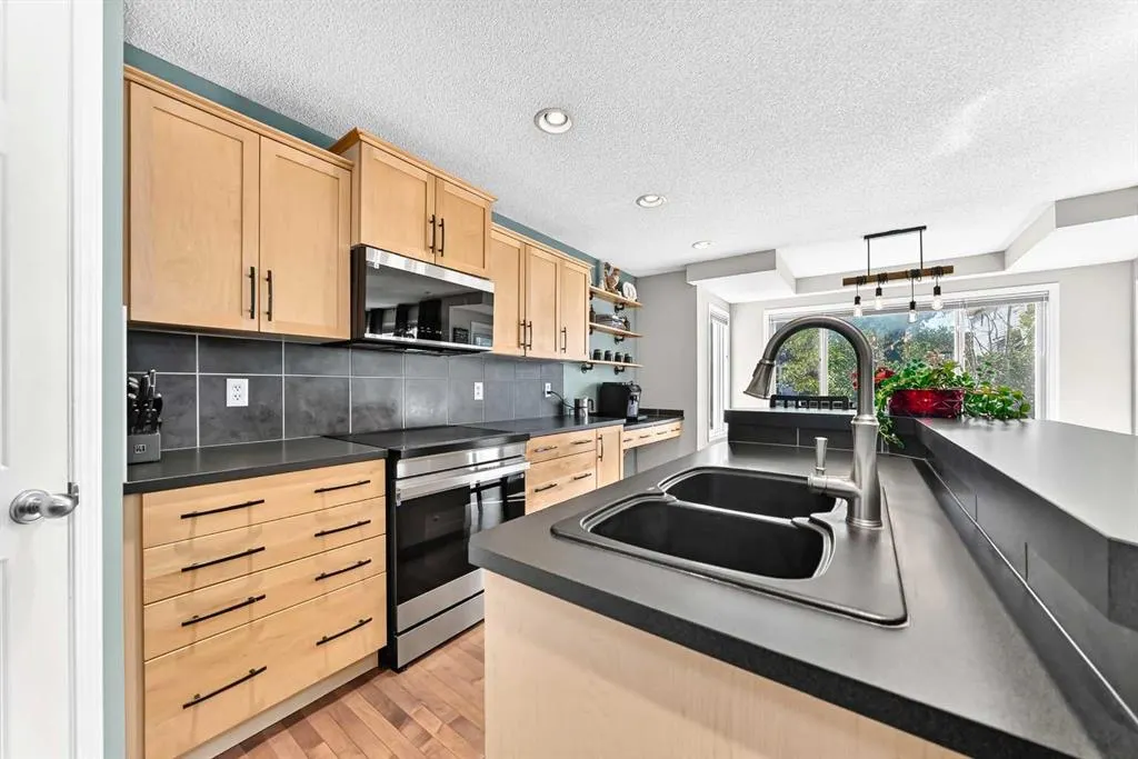 2071 Reunion Boulevard NW