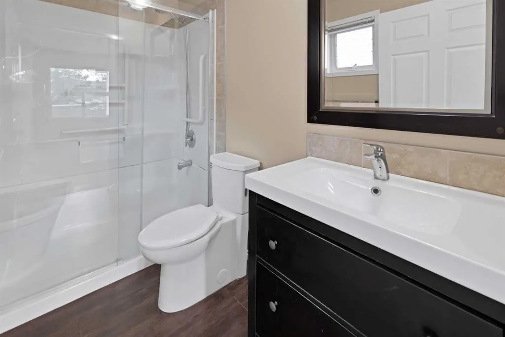 104 Catalina Circle NE