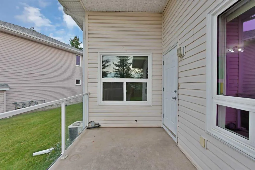 104 Catalina Circle NE