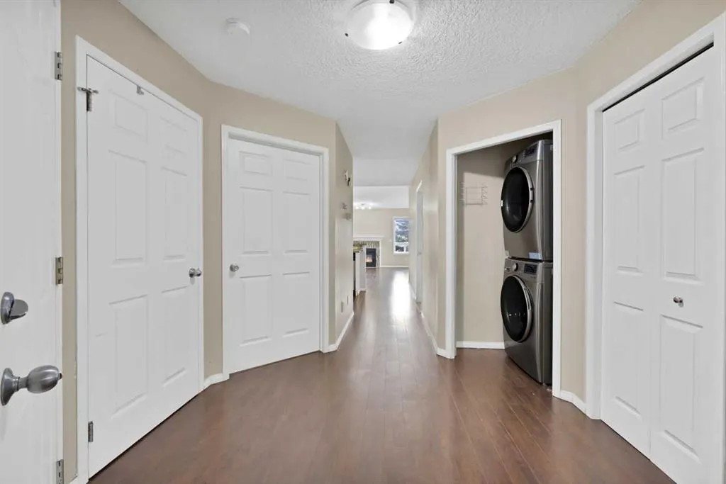 104 Catalina Circle NE