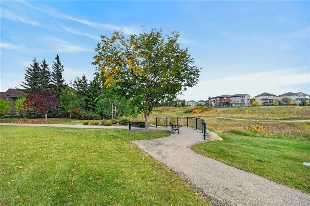 214 Kincora Heights NW