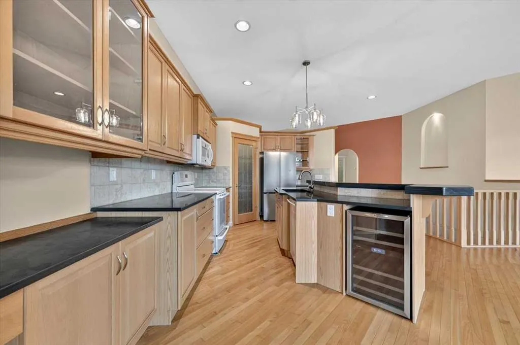 214 Kincora Heights NW