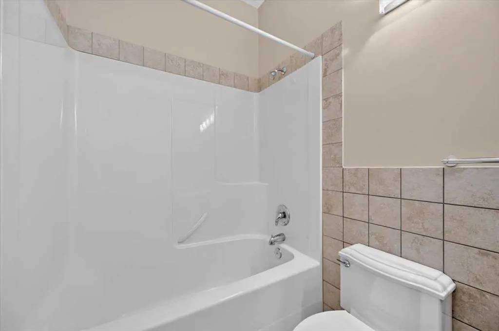 214 Kincora Heights NW