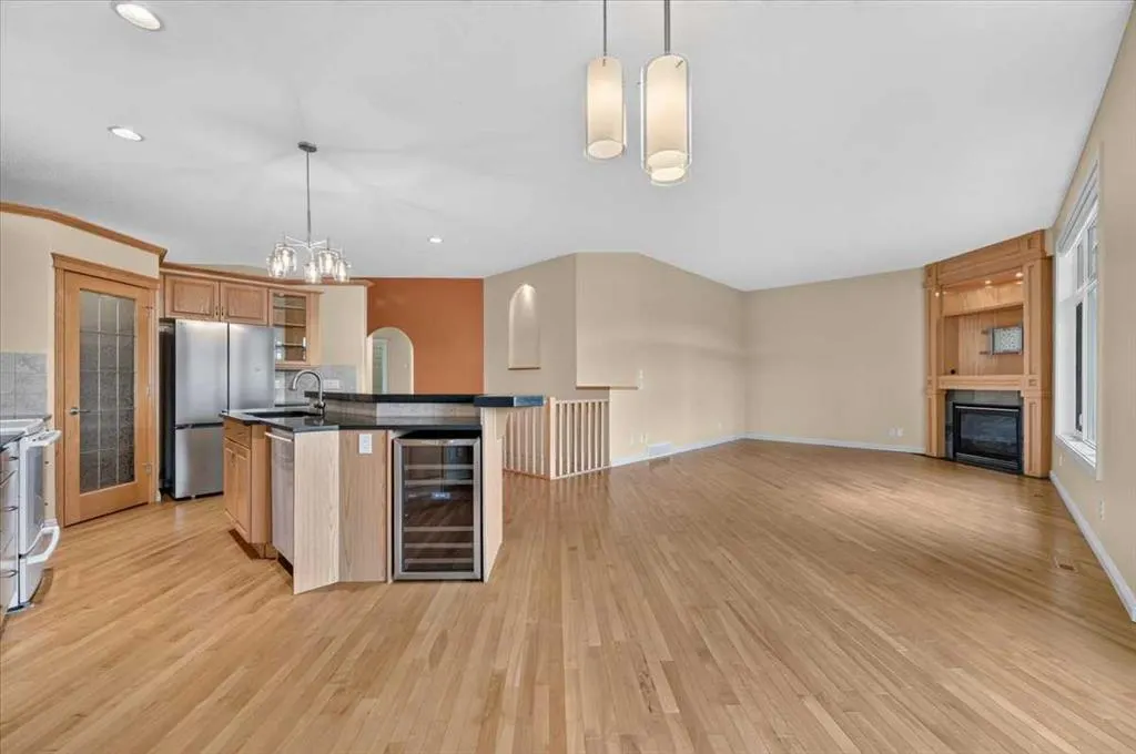 214 Kincora Heights NW