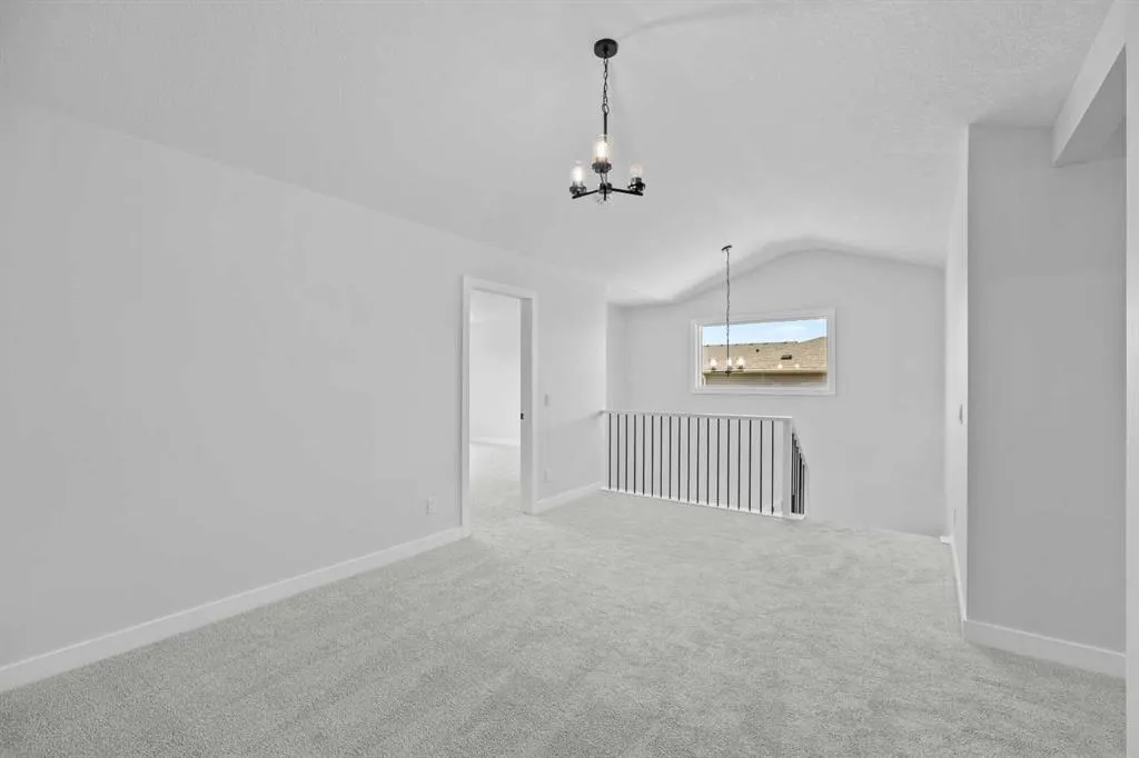 35 Creekside Rise SW
