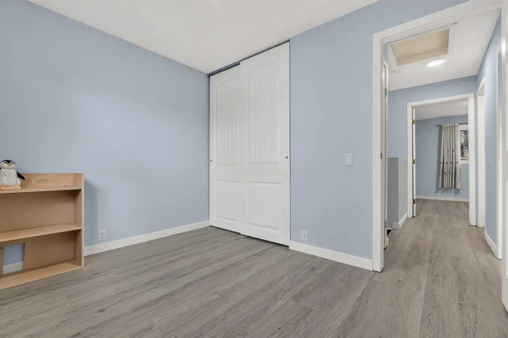 37 Erin Croft Crescent SE