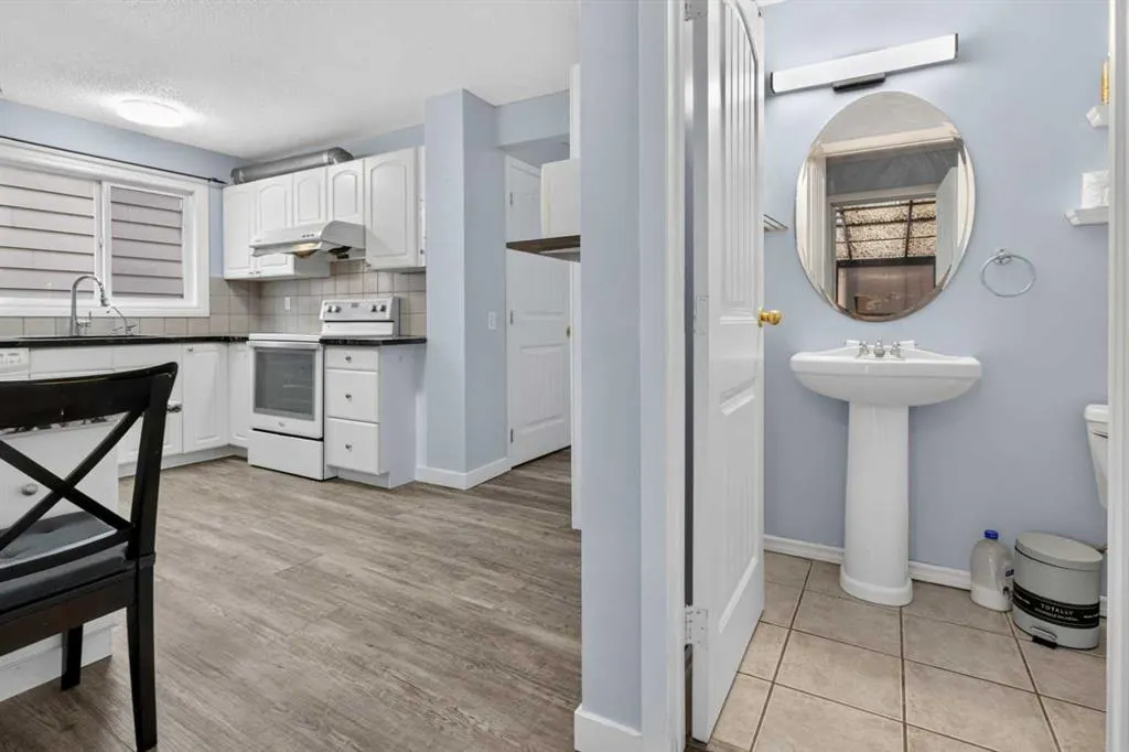 37 Erin Croft Crescent SE