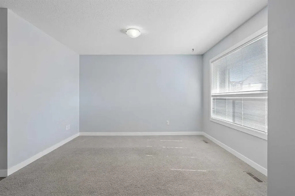 237 Silkstone Road W #4