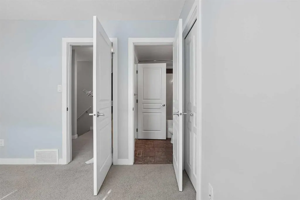 237 Silkstone Road W #4
