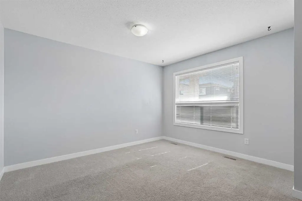 237 Silkstone Road W #4
